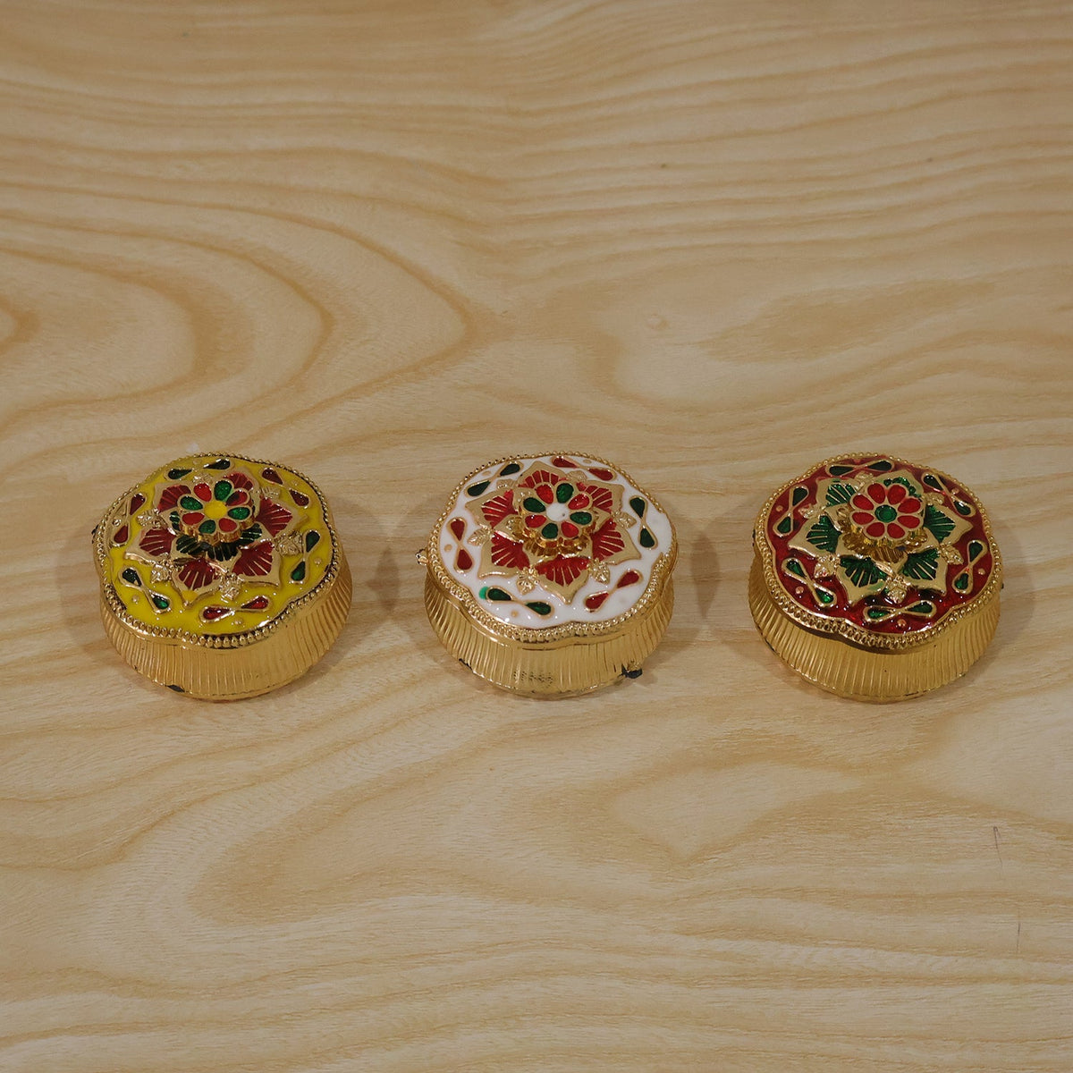 Mix Design Decorative Kankavati With Lid For Kumkum And Pooja Essentials (1 Pc)