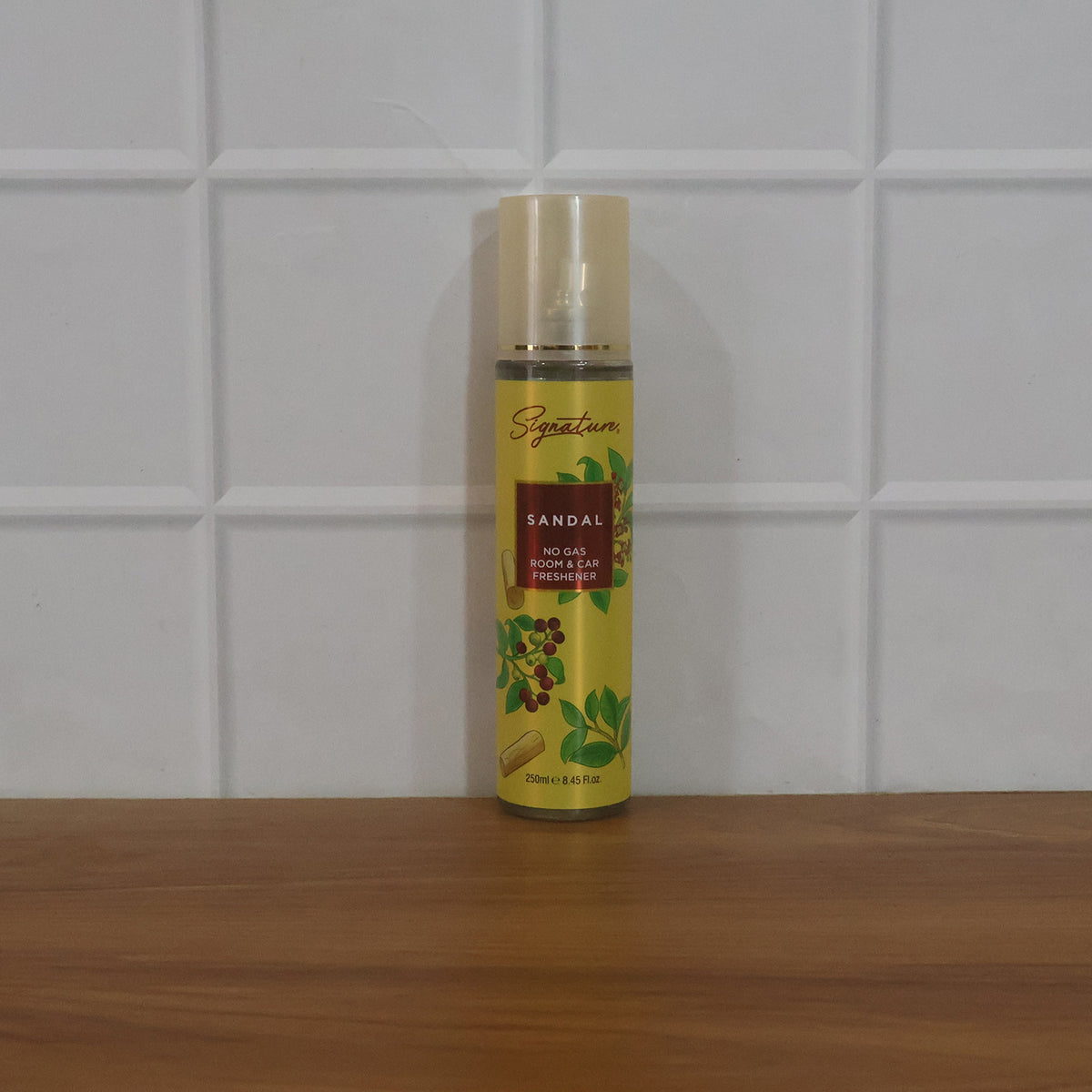Signature Sandal Room  Car Freshener Spray 250 Ml