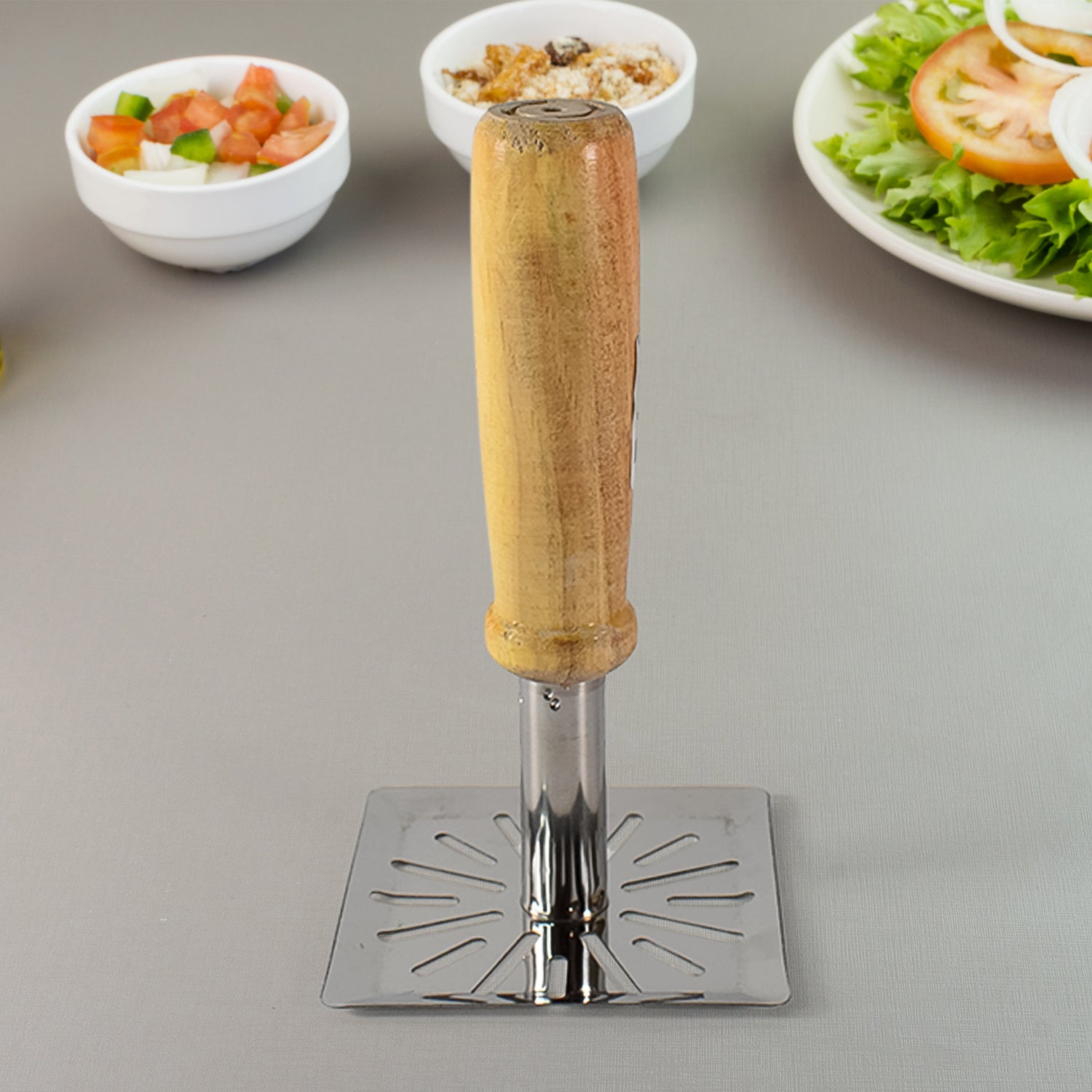 Kitchen Tools Wooden Handle Square Stainless Steel Potato Masher (1 Pc)