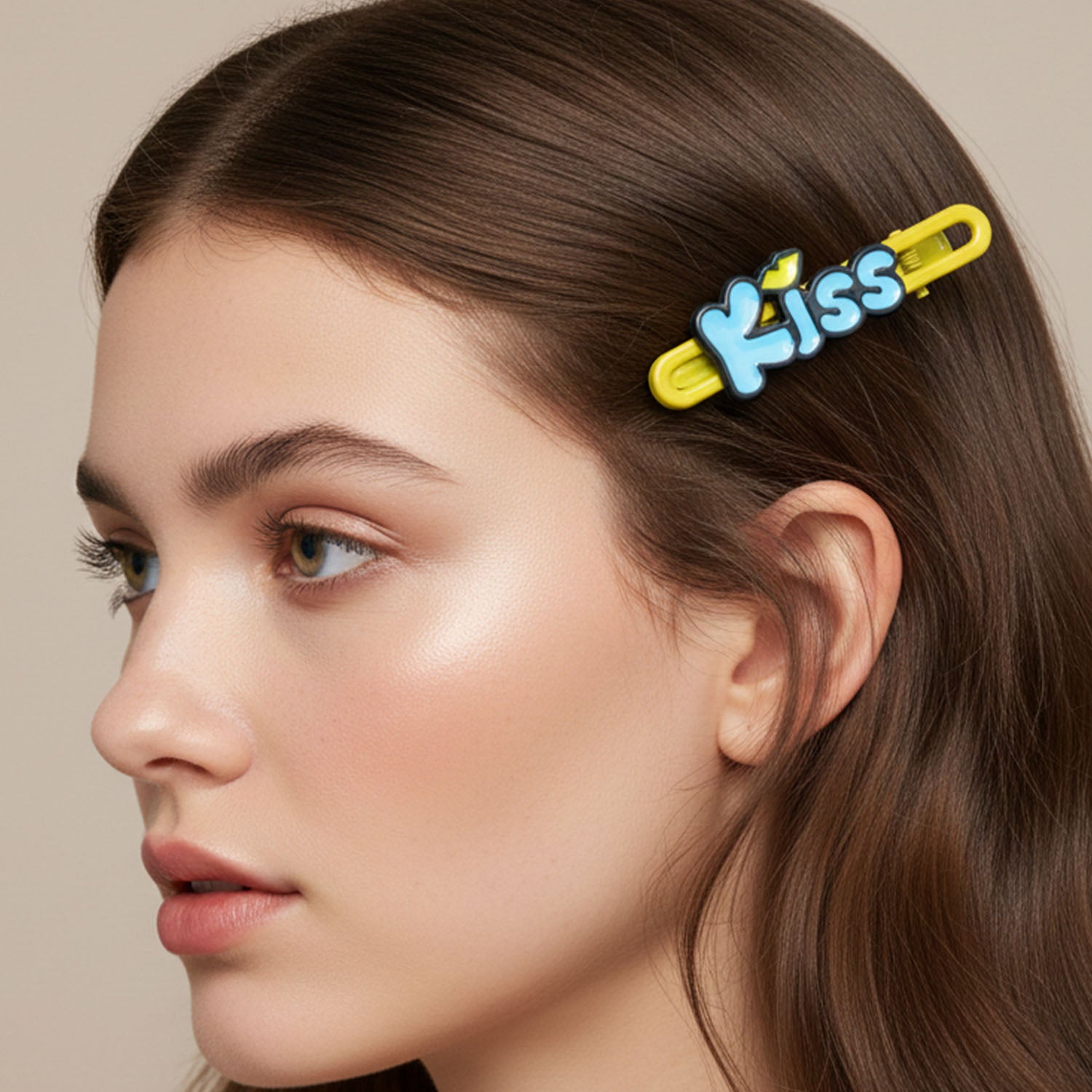 Cute Kiss Text Hair Clip Set (2 Pc)