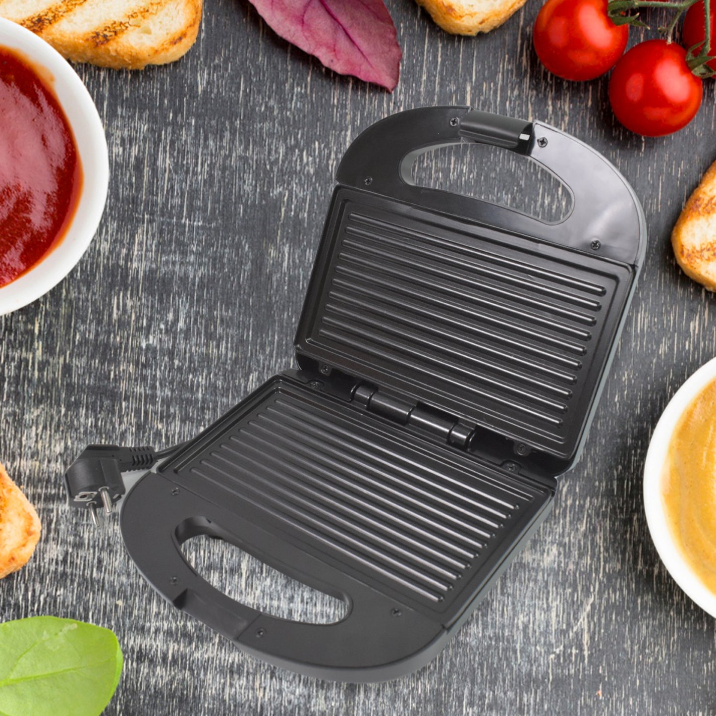 2818 Sandwich Maker Makes Sandwich Non-stick Plates Easy To Use With Indicator Lights